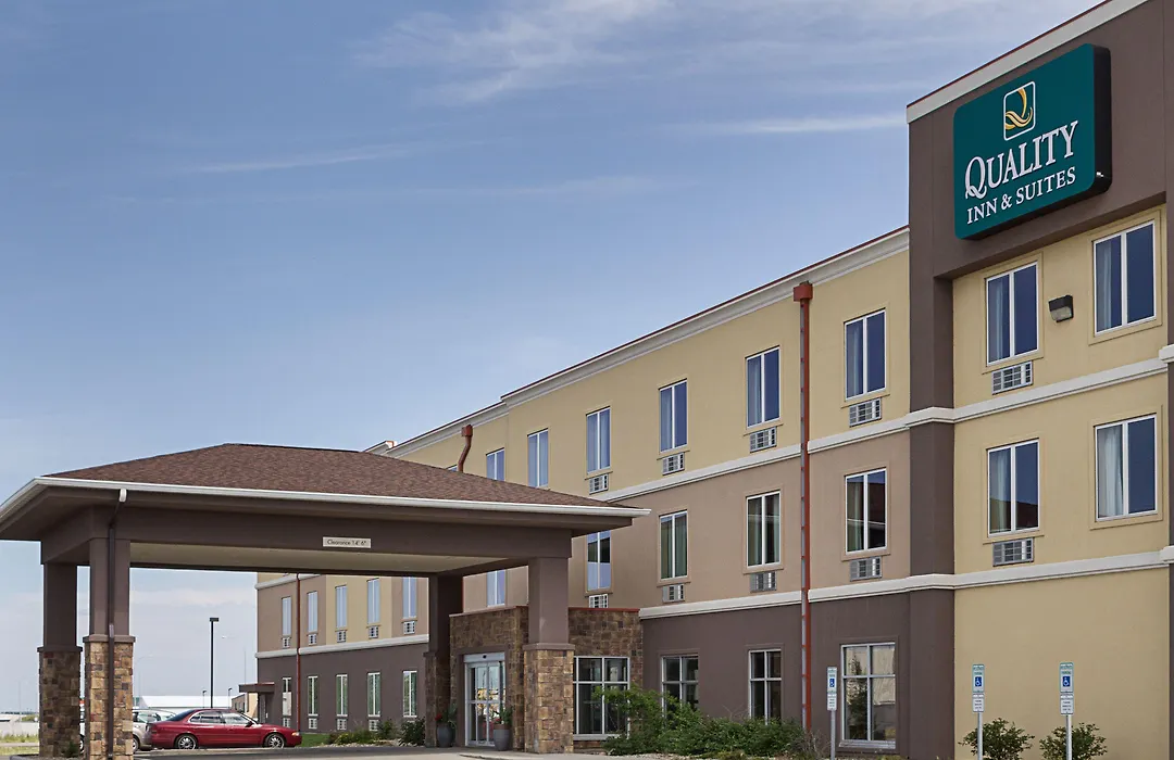 Quality Inn & Suites Minot North-1