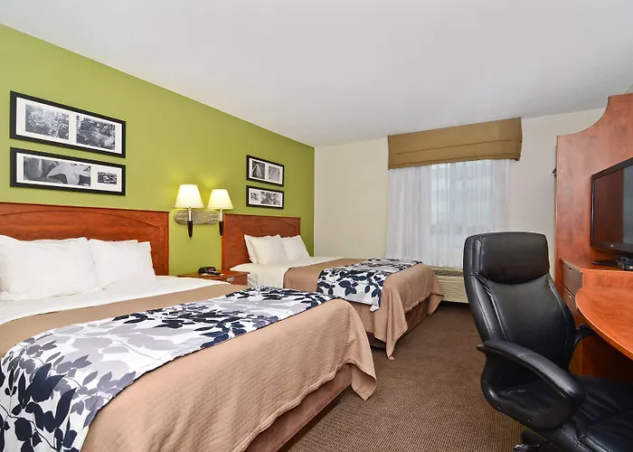 Jacuzzi hotel: Sleep Inn & Suites Conference Center And Water Park